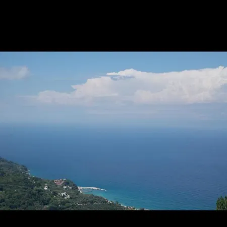 Crystalias Mourésion